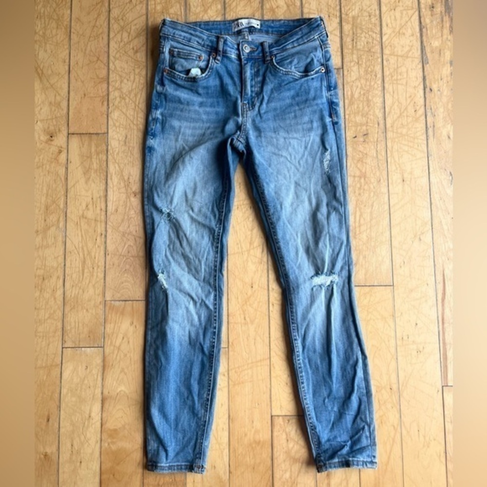 ZARA Blue Distressed Skinny Jeans size 6